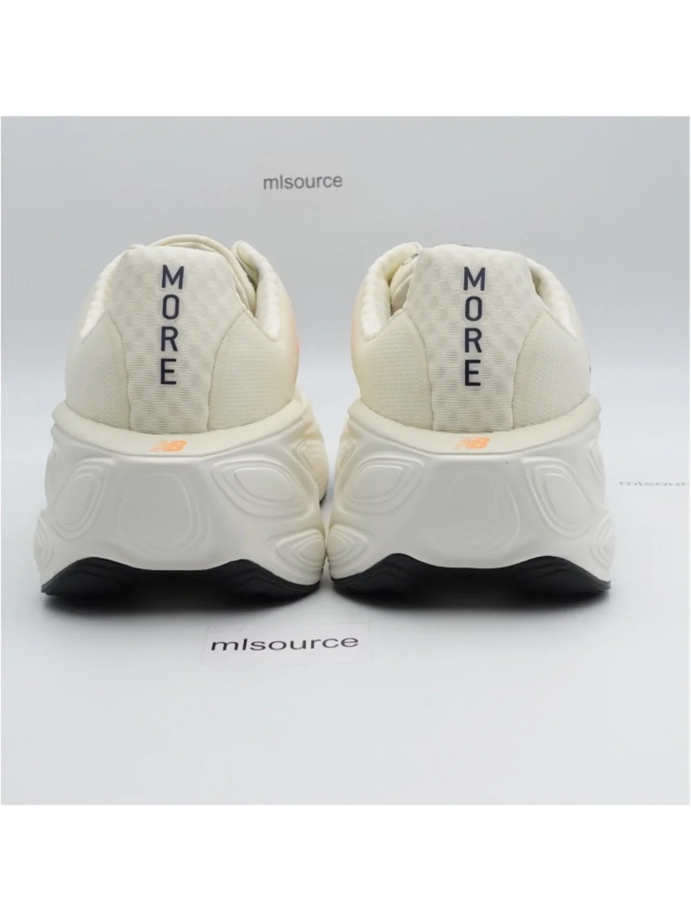 NEW New Balance Fresh Foam X More v5 Sneakers